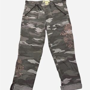 Camouflage Cargo Capris with Floral Embroidery